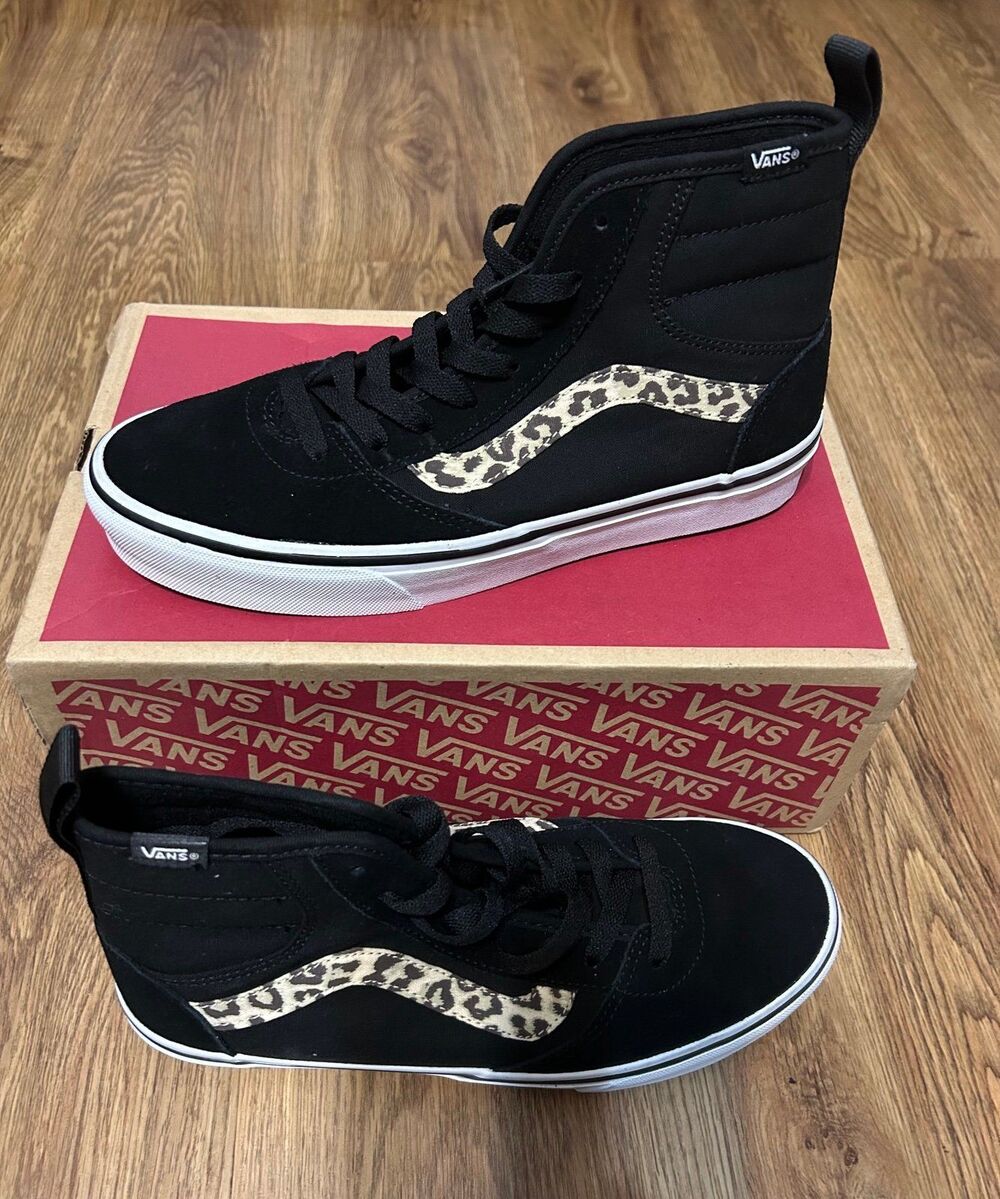 VANS ashwood black suede animal print lace up shoes sneakers women's 7 new